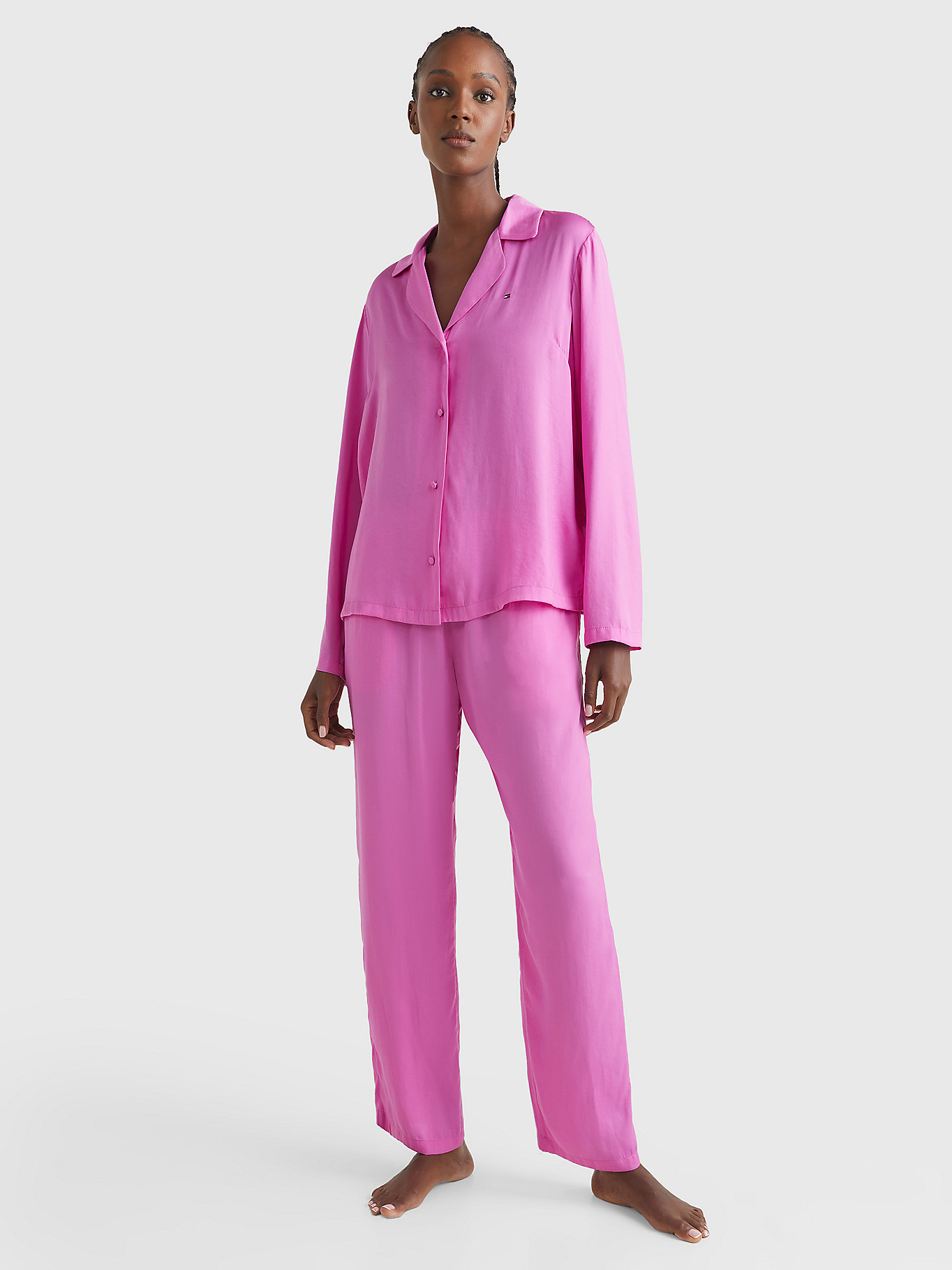 Levně Luxusní dámské saténové pyžamo Tommy Hilfiger UW0UW03847