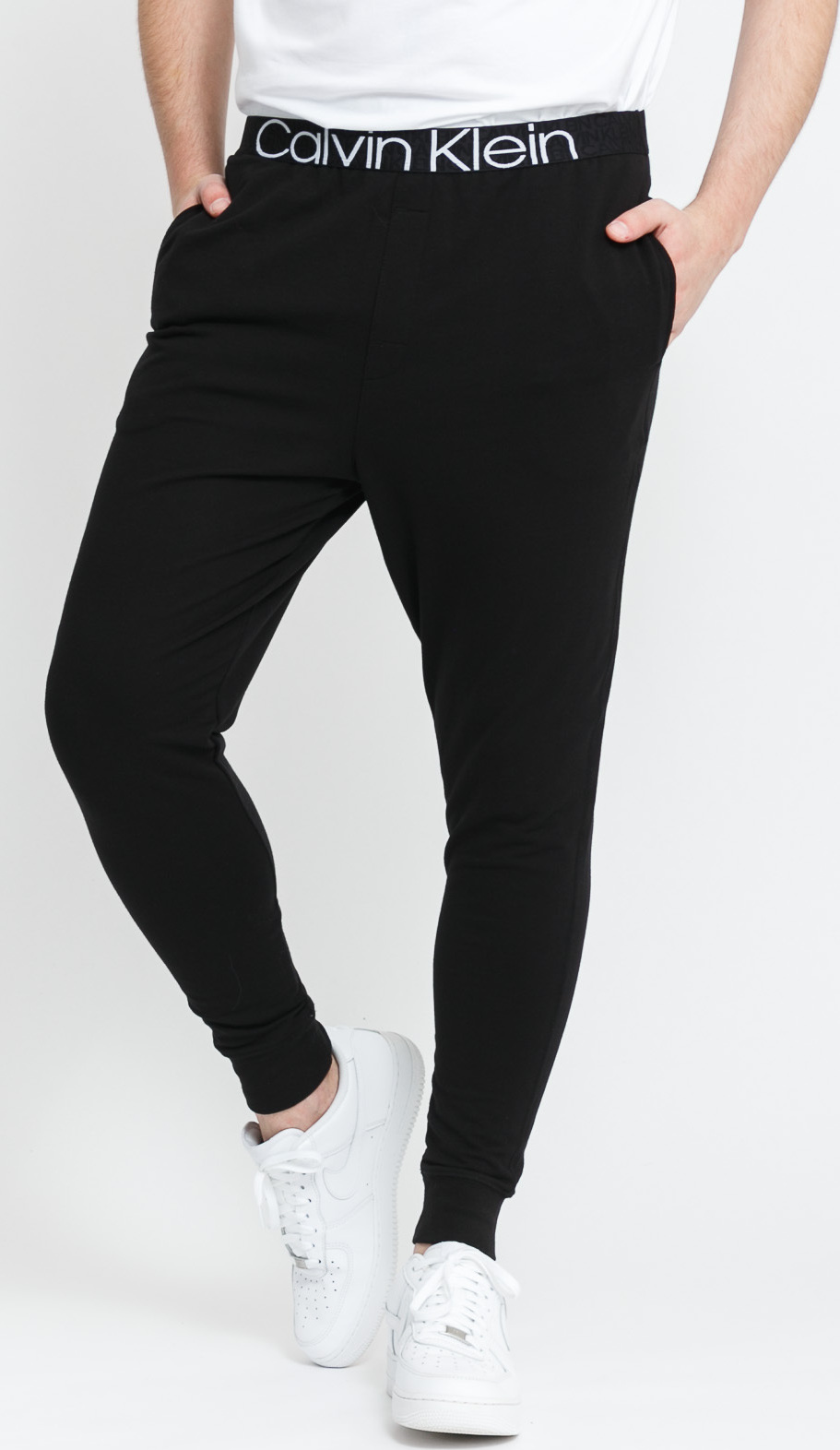 Pánské jogger tepláky Calvin Klein NM2175E